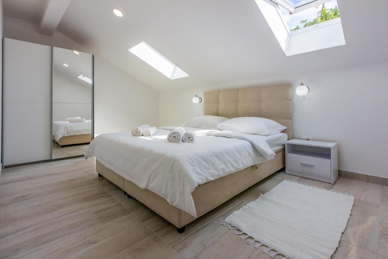 Apartments Cvetkovic Crikvenica Ngoại thất bức ảnh