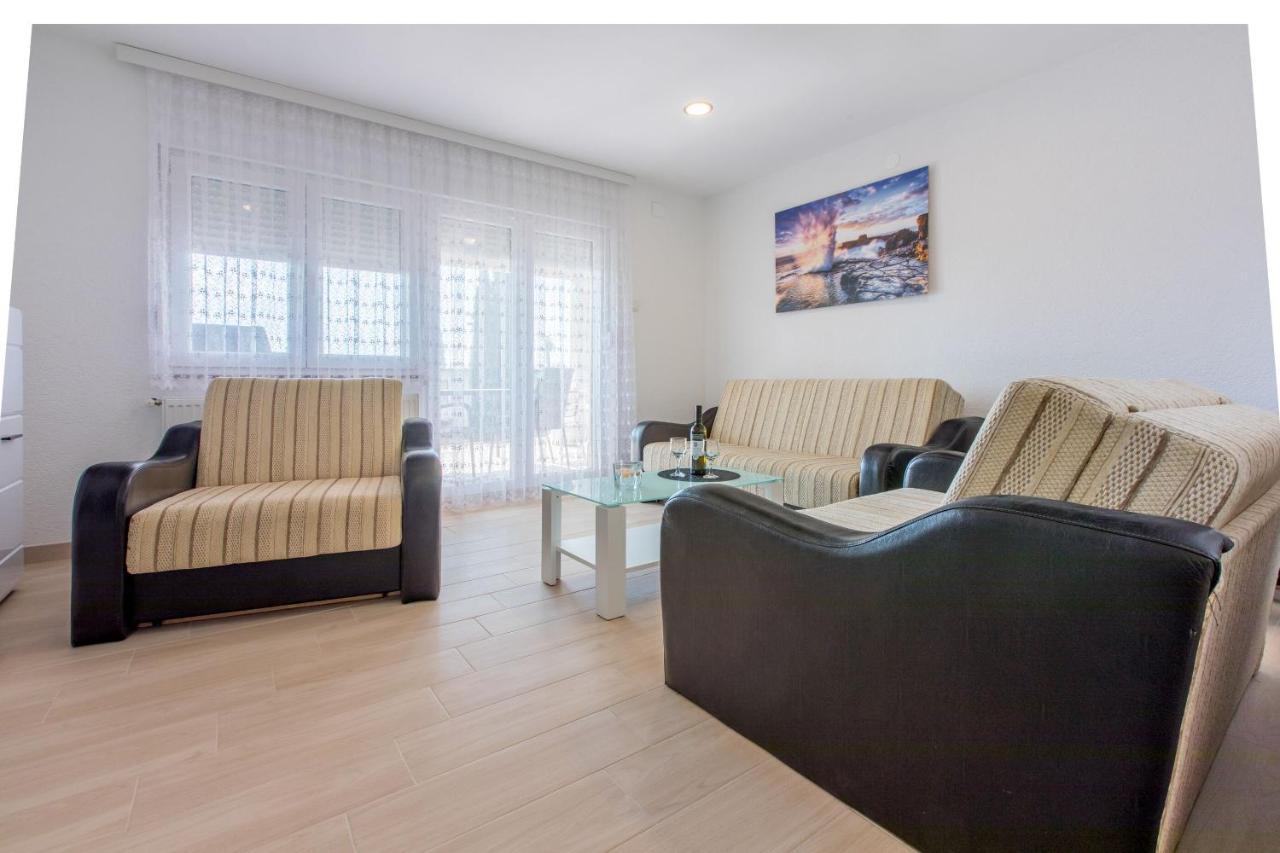 Apartments Cvetkovic Crikvenica Ngoại thất bức ảnh