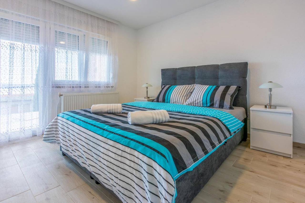 Apartments Cvetkovic Crikvenica Ngoại thất bức ảnh